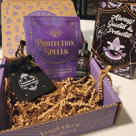 3/20$ Protection bundle- goddess provisions - Picture 1 of 4